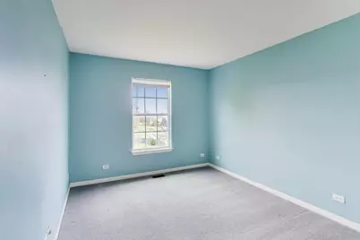 697 Providence Lane, Lindenhurst, IL 60046 - Photo 19