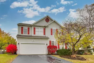 697 Providence Ln, Lindenhurst, IL 60046 - Photo 1