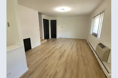 2402 Algonquin Road #9, Rolling Meadows, IL 60008 - Photo 5