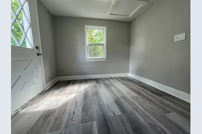 836 S Sumner Avenue, Aurora, IL 60505 - Photo 7