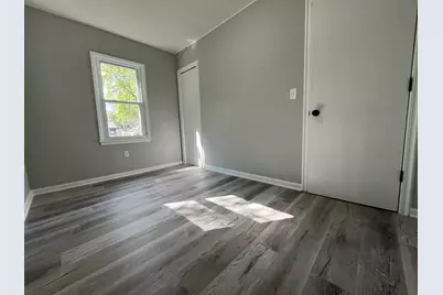 836 S Sumner Avenue, Aurora, IL 60505 - Photo 11