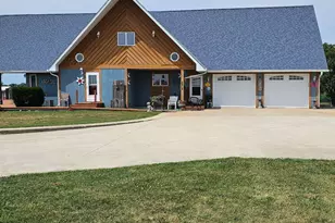 5612 N 3000 W Rd, Bourbonnais, IL 60914 - Photo 1