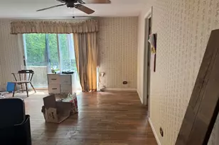 421 E Wise Rd, Schaumburg, IL 60193 - Photo 17