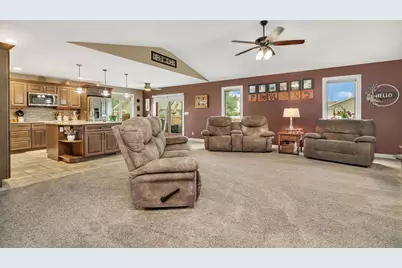 80 E Spring Road, Coal City, IL 60416 - Photo 5