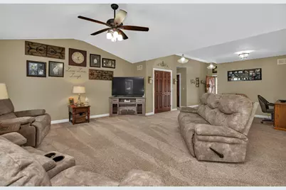 80 E Spring Road, Coal City, IL 60416 - Photo 7