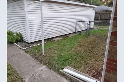 47 157th Street, Calumet City, IL 60409 - Photo 3