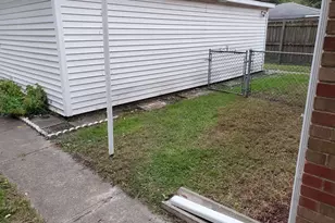 47 157th St, Calumet City, IL 60409 - Photo 3