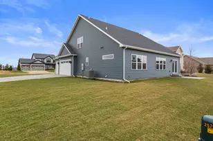 1108 Glen Abbey Dr, Champaign, IL 61822 - Photo 17