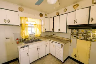 14502 Kentucky Ave, Harvey, IL 60426 - Photo 9