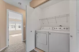 582 Holiday Ln, Hainesville, IL 60073 - Photo 15