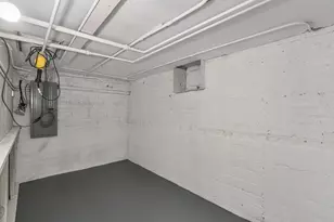 5253 Cleveland St, Skokie, IL 60077 - Photo 39