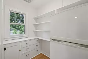 5253 Cleveland St, Skokie, IL 60077 - Photo 15