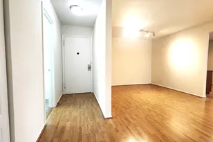 1450 Sandpebble Dr, Wheeling, IL 60090 - Photo 5