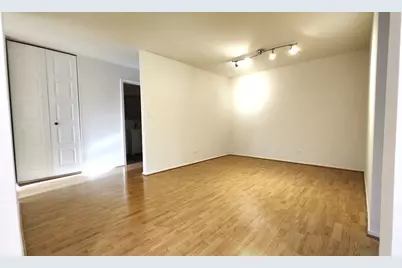 1450 Sandpebble Drive #333, Wheeling, IL 60090 - Photo 7