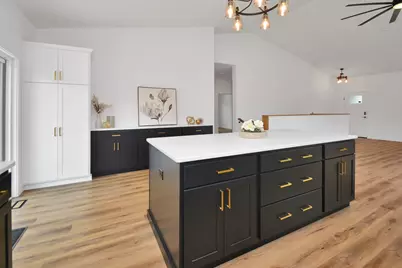 317 Waterford Estates Drive, Bloomington, IL 61704 - Photo 5