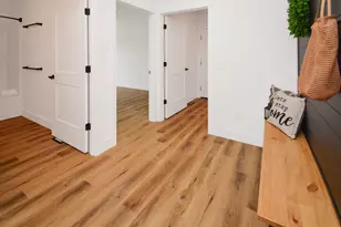 317 Waterford Estates Dr, Bloomington, IL 61704 - Photo 19