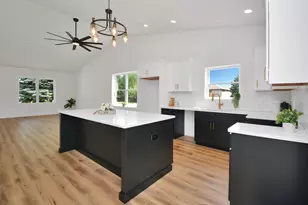 317 Waterford Estates Dr, Bloomington, IL 61704 - Photo 45