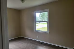 3811 N Park St, Westmont, IL 60559 - Photo 7