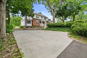 415 S Lake Shore Dr, Lake Geneva, WI 53147 - Photo 43