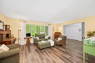 28W266 Hillview Ave, West Chicago, IL 60185 - Photo 5
