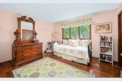 28W266 Hillview Avenue, West Chicago, IL 60185 - Photo 17