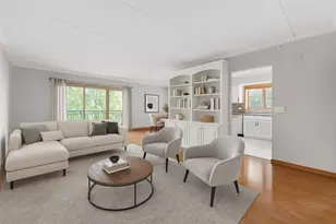 100 N Gary Ave N, Wheaton, IL 60187 - Photo 3