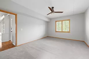 100 N Gary Ave N, Wheaton, IL 60187 - Photo 19