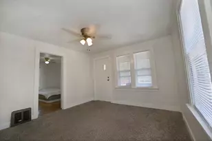 1617 Pine St, Ottawa, IL 61350 - Photo 3