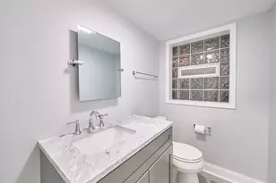 18207 Ravisloe Terrace, Country Club Hills, IL 60478 - Photo 15