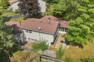 710 Greenbriar Ln, Lindenhurst, IL 60046 - Photo 45