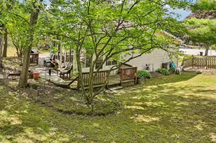 710 Greenbriar Ln, Lindenhurst, IL 60046 - Photo 29