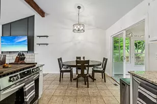 710 Greenbriar Ln, Lindenhurst, IL 60046 - Photo 9