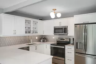 [Address not provided], Chicago, IL 60610 - Photo 9