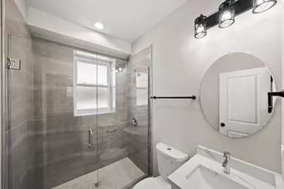 10718 S Worth Avenue, Worth, IL 60482 - Photo 3