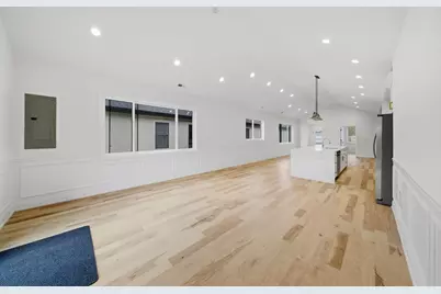 10718 S Worth Avenue, Worth, IL 60482 - Photo 13
