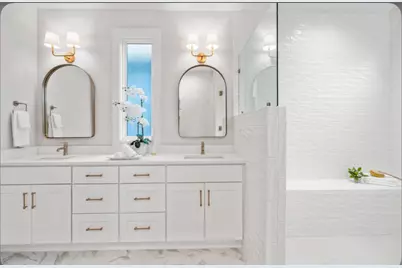 535 N Lockard Lane, Highwood, IL 60040 - Photo 7