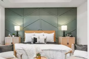 535 N Lockard Ln, Highwood, IL 60040 - Photo 3