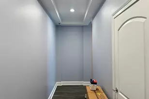 101 W Superior St, Chicago, IL 60654 - Photo 3