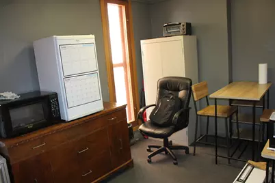 129 E Locust Street, Dekalb, IL 60115 - Photo 7