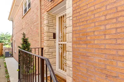6316 W Lawrence Avenue, Chicago, IL 60630 - Photo 3
