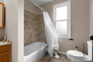 455 S State Ave, Freeport, IL 61032 - Photo 7