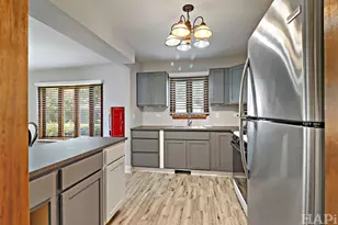 215 S Northwest Hwy, Cary, IL 60013 - Photo 9