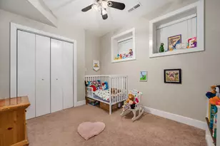 1958 W Byron St, Chicago, IL 60613 - Photo 15