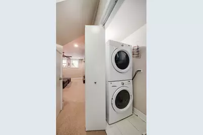[Address not provided], Chicago, IL 60613 - Photo 17