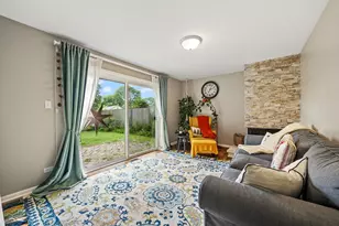 910 Lonsdale Rd, Elk Grove Village, IL 60007 - Photo 9