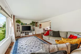 910 Lonsdale Rd, Elk Grove Village, IL 60007 - Photo 3