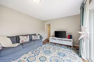 910 Lonsdale Rd, Elk Grove Village, IL 60007 - Photo 11