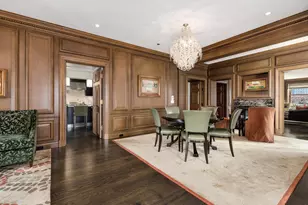 159 E Walton Pl, Chicago, IL 60611 - Photo 17