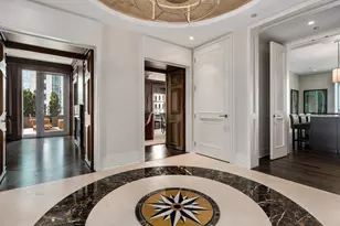 159 E Walton Pl, Chicago, IL 60611 - Photo 9