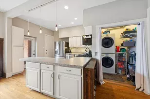 523 W Belmont Ave, Chicago, IL 60657 - Photo 15